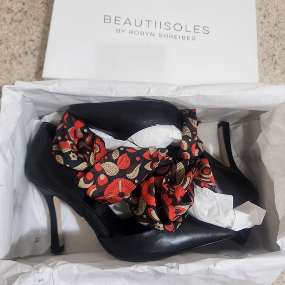 NIB  BEAUTIISOLES BY ROBYN SHREIBER - Picture 12 of 16